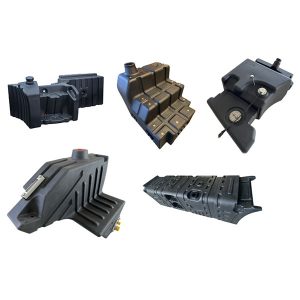 pyörivällä muovausmenetelmällä valmistettu polttoainesäiliö